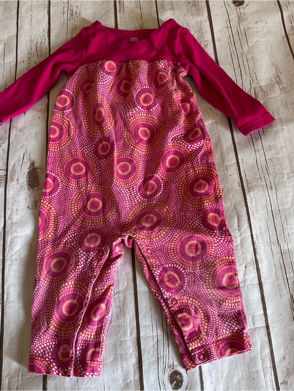 Tea red and magenta romper fair for fade size 3-6 months